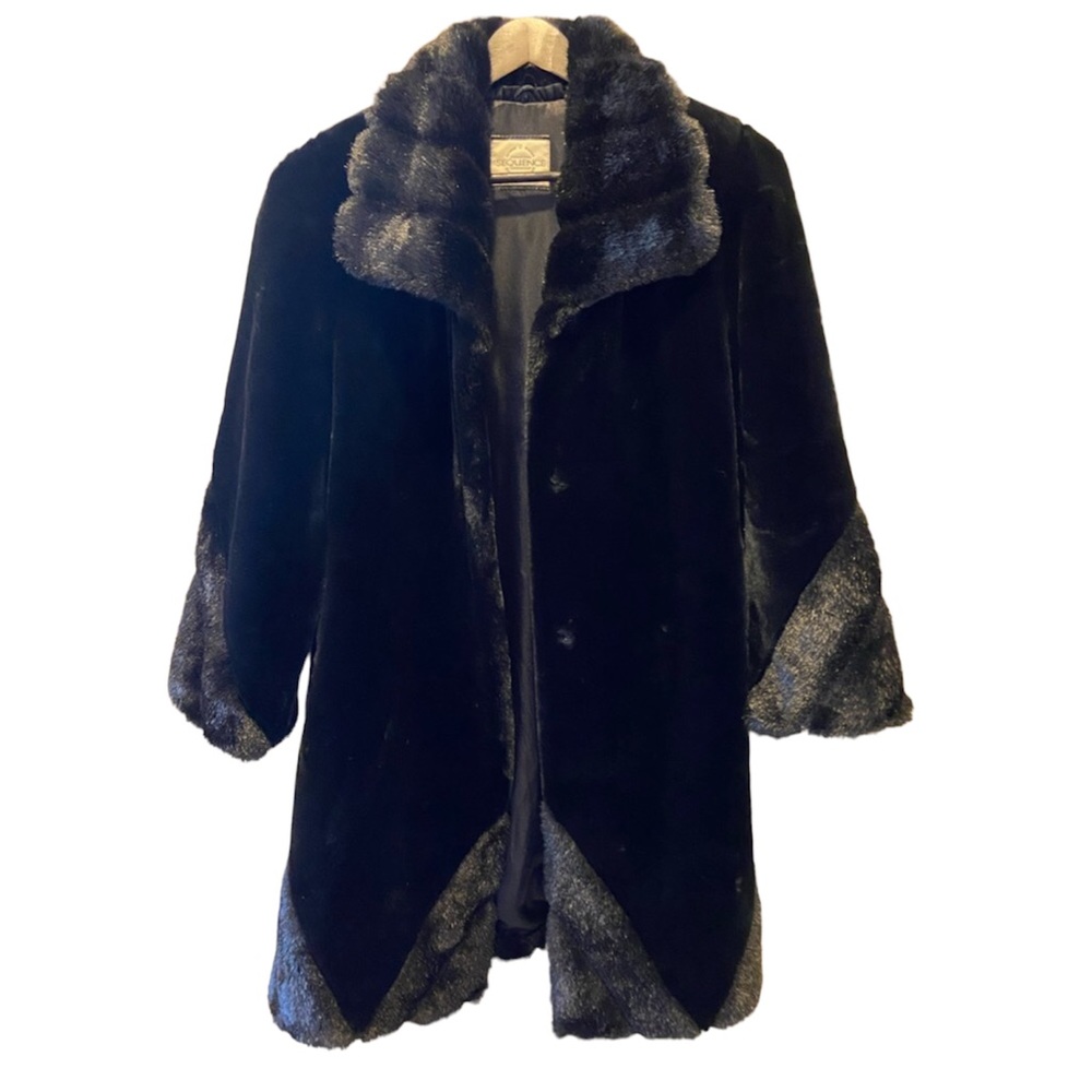 COPY - Nw/oT Faux fur 100% Modacrylic coat. Please read for sizing details